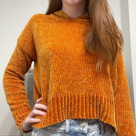 Charlotte Russe Sweaters - 🌻 Charlotte Russe Hooded Cozy Orange Sweater